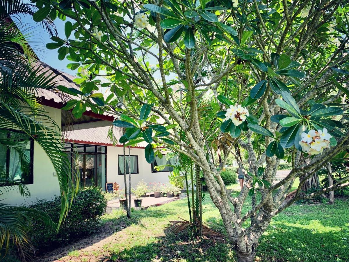 La Maison - Chiangmai Mae Taeng Exterior photo